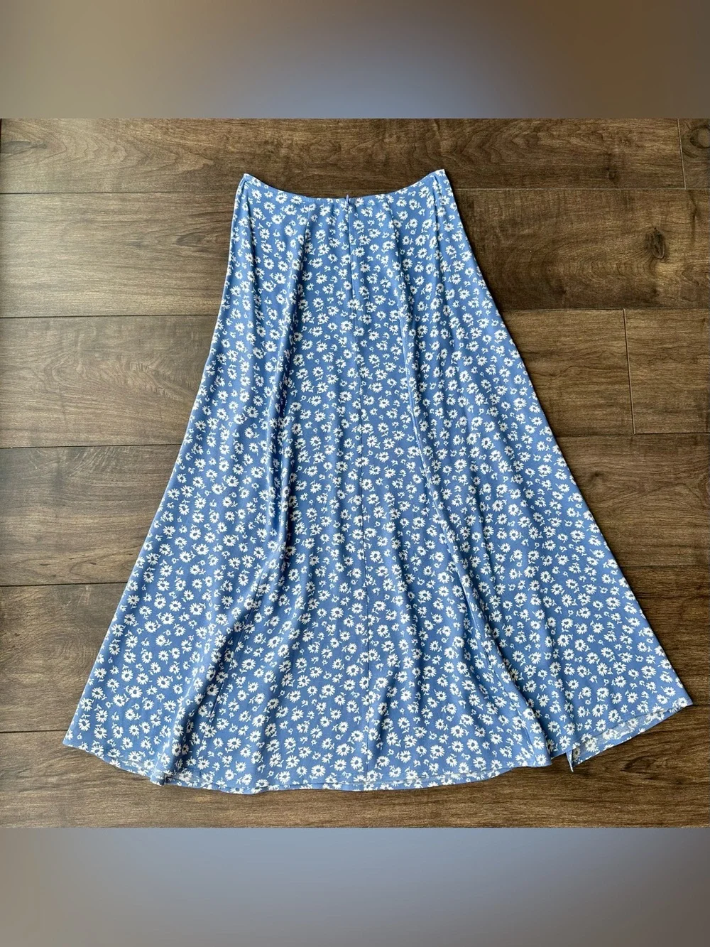 Reformation Zoe Midi Skirt Blue Daisy Floral Side Slit Crepe - Women’s Size 0